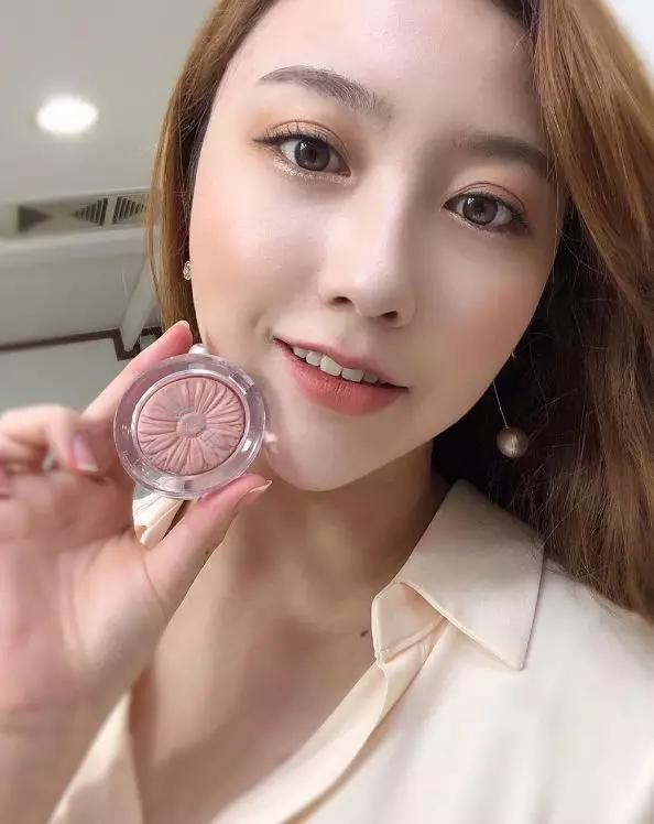 平价腮红收敛色和膨胀色的推荐,腮红推荐黄皮显白粉色哑光