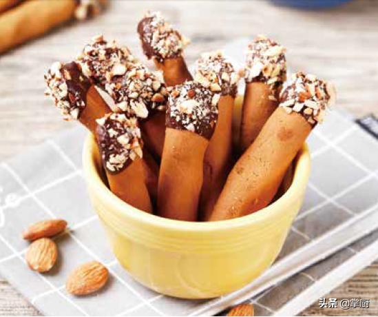 自己做饼干健康又好吃,自己做的饼干挺好吃