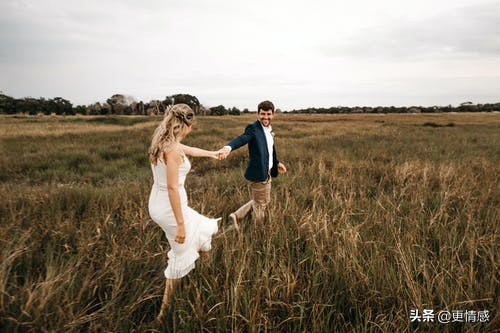 当一个女人把你当成朋友的时候,当女人把你当成老婆的时候