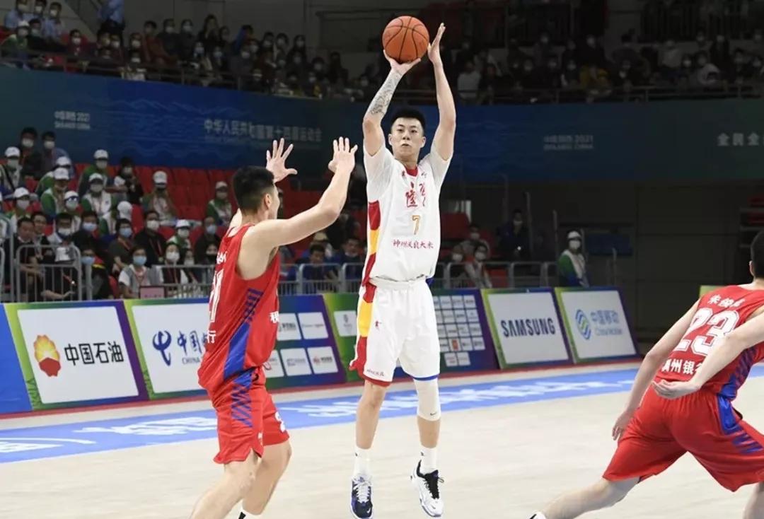 阿迪达斯签约胡明轩了吗,胡明轩代言阿迪事件