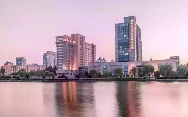 糖尿病足手术后又坏死怎办,糖尿病足部溃烂截肢手术