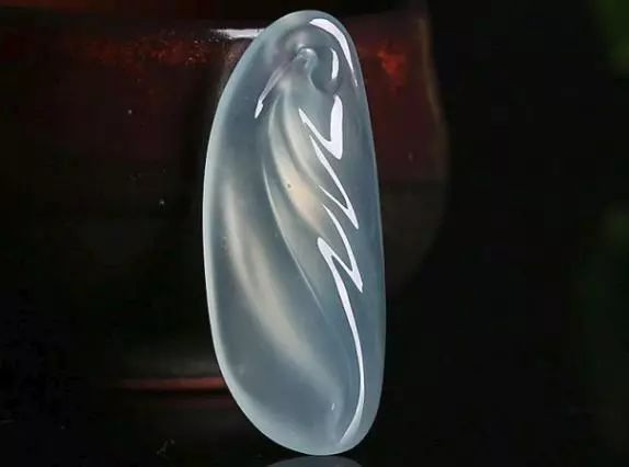 冰种翡翠特点,冰种翡翠原石皮壳特征