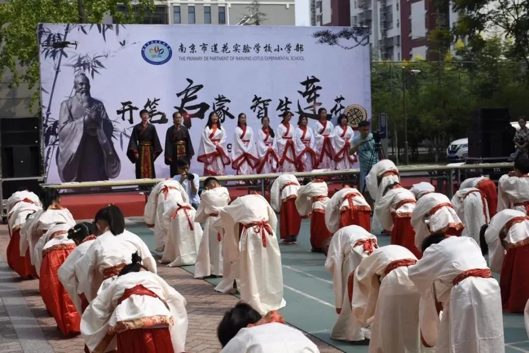 南京这所小学“弯道超车”，做了什么？