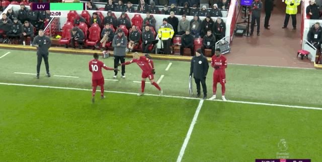 英超最新积分榜：埃及神锋首破红魔脱衣庆祝，利物浦领先16分了