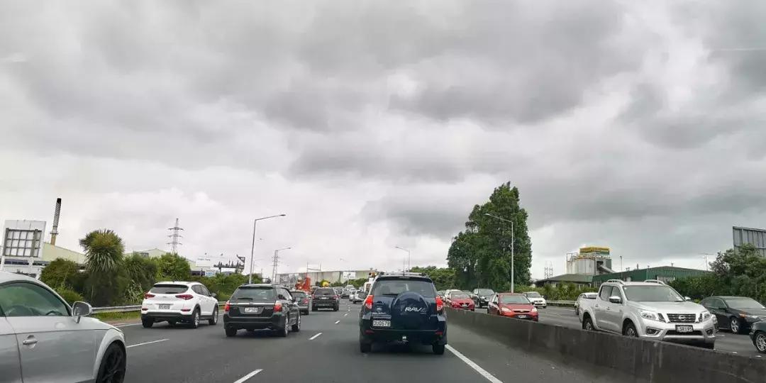 比国内油价还高三四块！这地方奔驰不如日系车受欢迎！