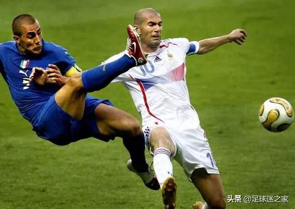 足球迷必玩,足球迷必看的书