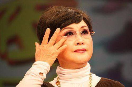 歌坛常青树李谷一简历,李谷一耍大牌