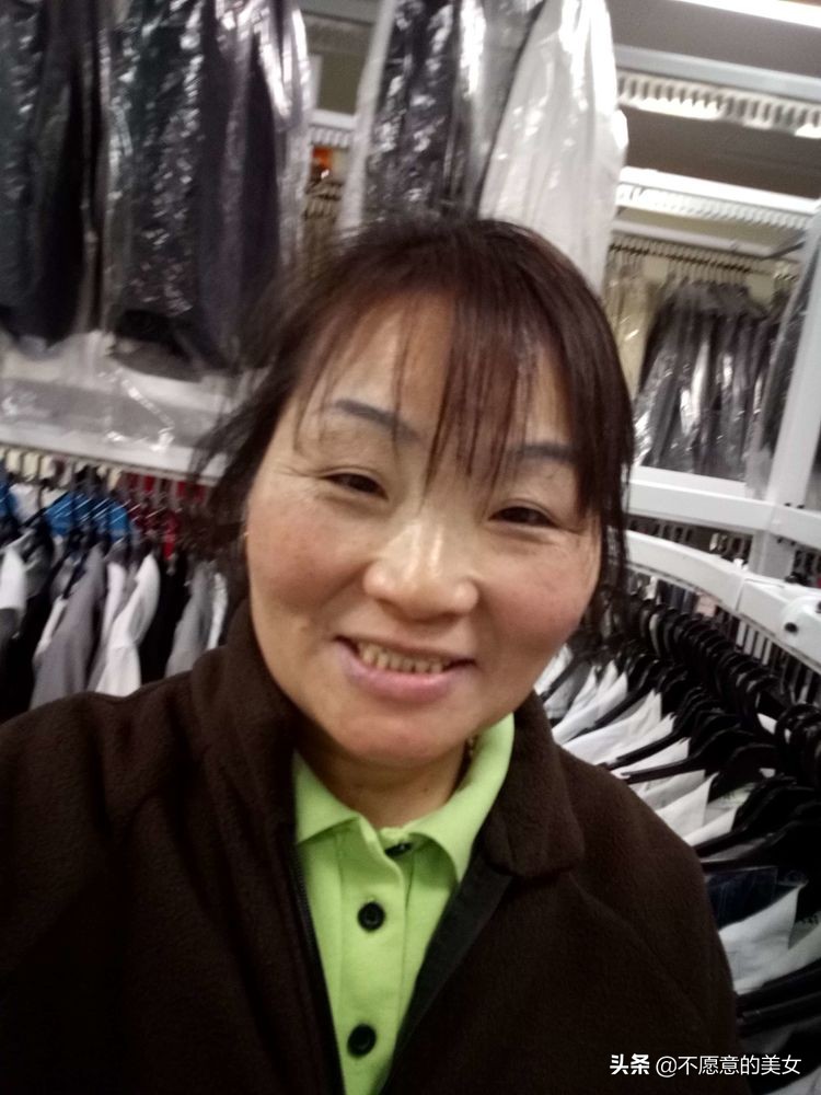 可爱的少妇自拍越来越丰满越来越成熟了