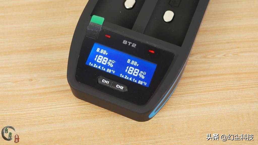 xtar18650锂电池充电器使用说明,xtar18650锂电充电器