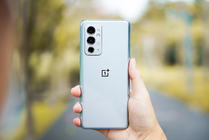 目前这4款手机配置全面值得买,目前公认值得入手的4款手机