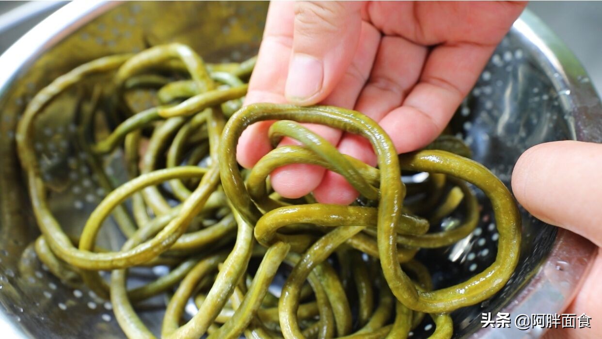 水瓶腌酸豆角最好用的方法,用瓶子腌酸豆角的正确做法