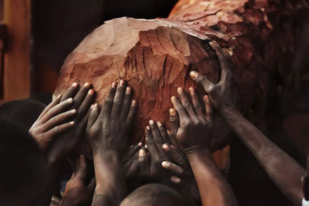 红木血檀最新消息,血檀带出去丢人吗