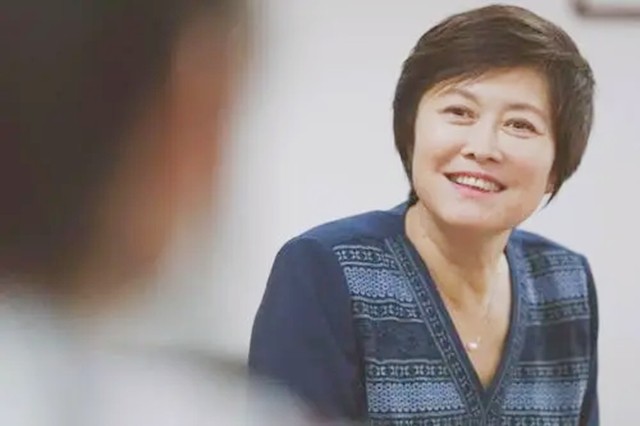 *镕基朱**总理的五戒：不题词、不受礼、不吃请、不剪彩、不批条子