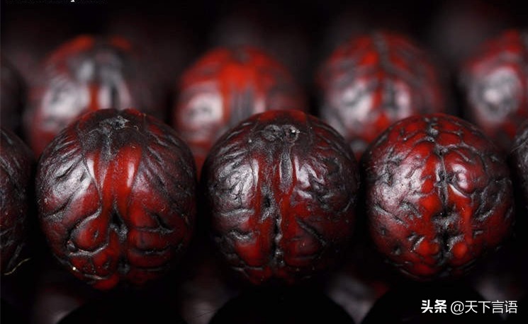 降真香手串男士佩戴功效,本命年男士佩戴什么手串