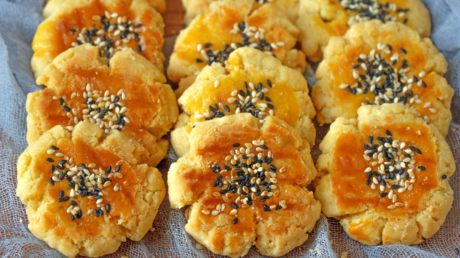 不揉面不擀面的懒人肉饼,教你做懒人白菜馅饼不揉面不擀面