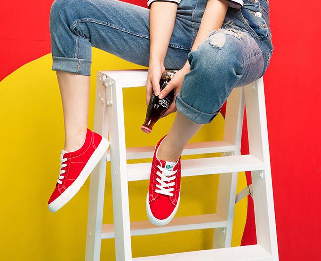 什么帆布鞋最好看又耐穿,怎样看帆布鞋适合什么季节穿