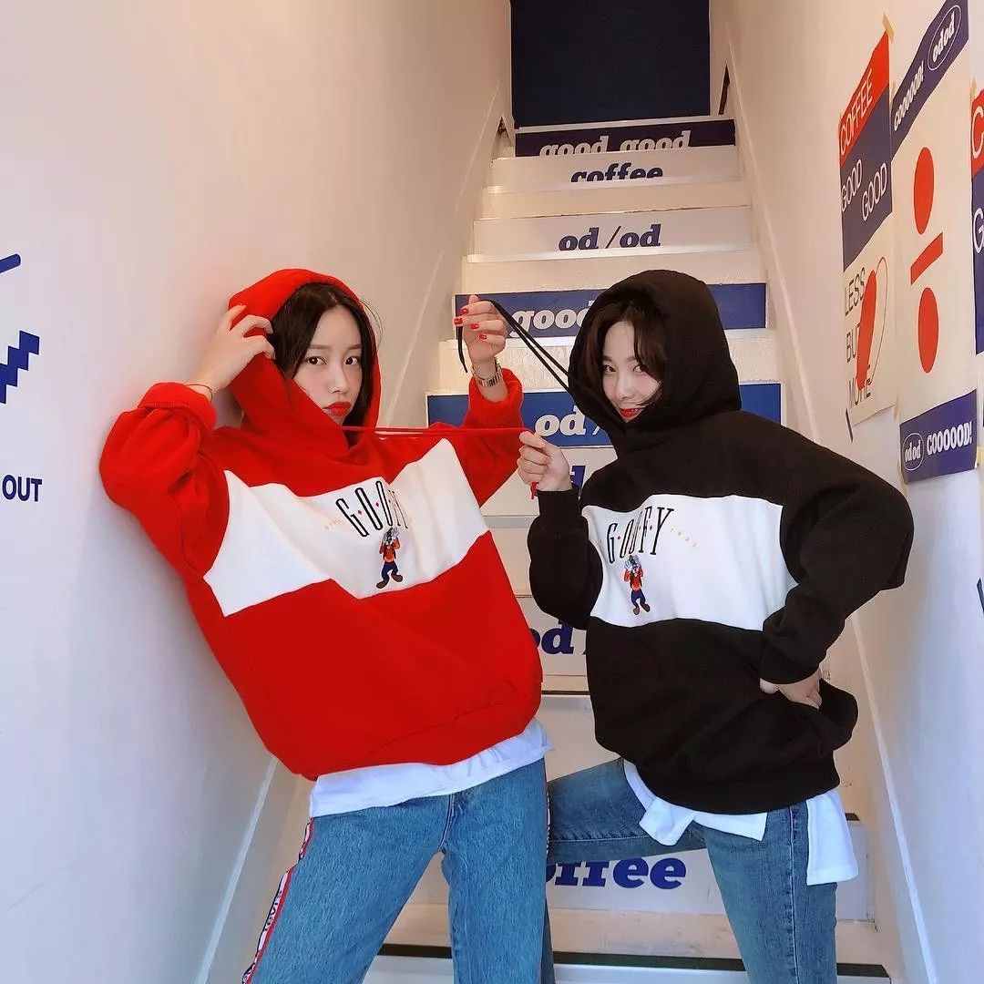 杨幂一万块钱毛衣,杨幂什么单品都能穿好