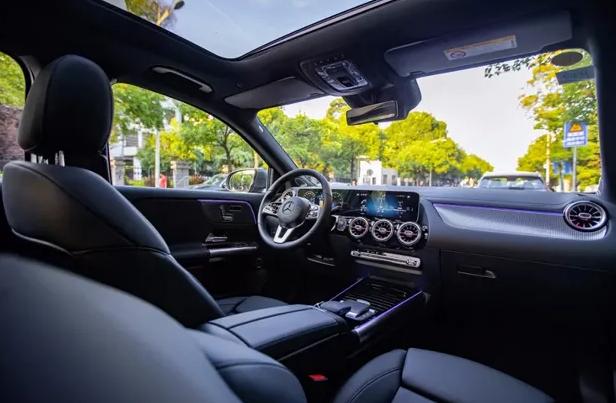 入门即豪华试驾奔驰全新gla200,奔驰gla2004matic和gla200区别