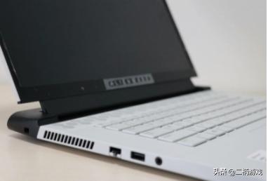 2W6的外星人怎样？柄友分享外星人m15R3游戏本开箱及使用感想