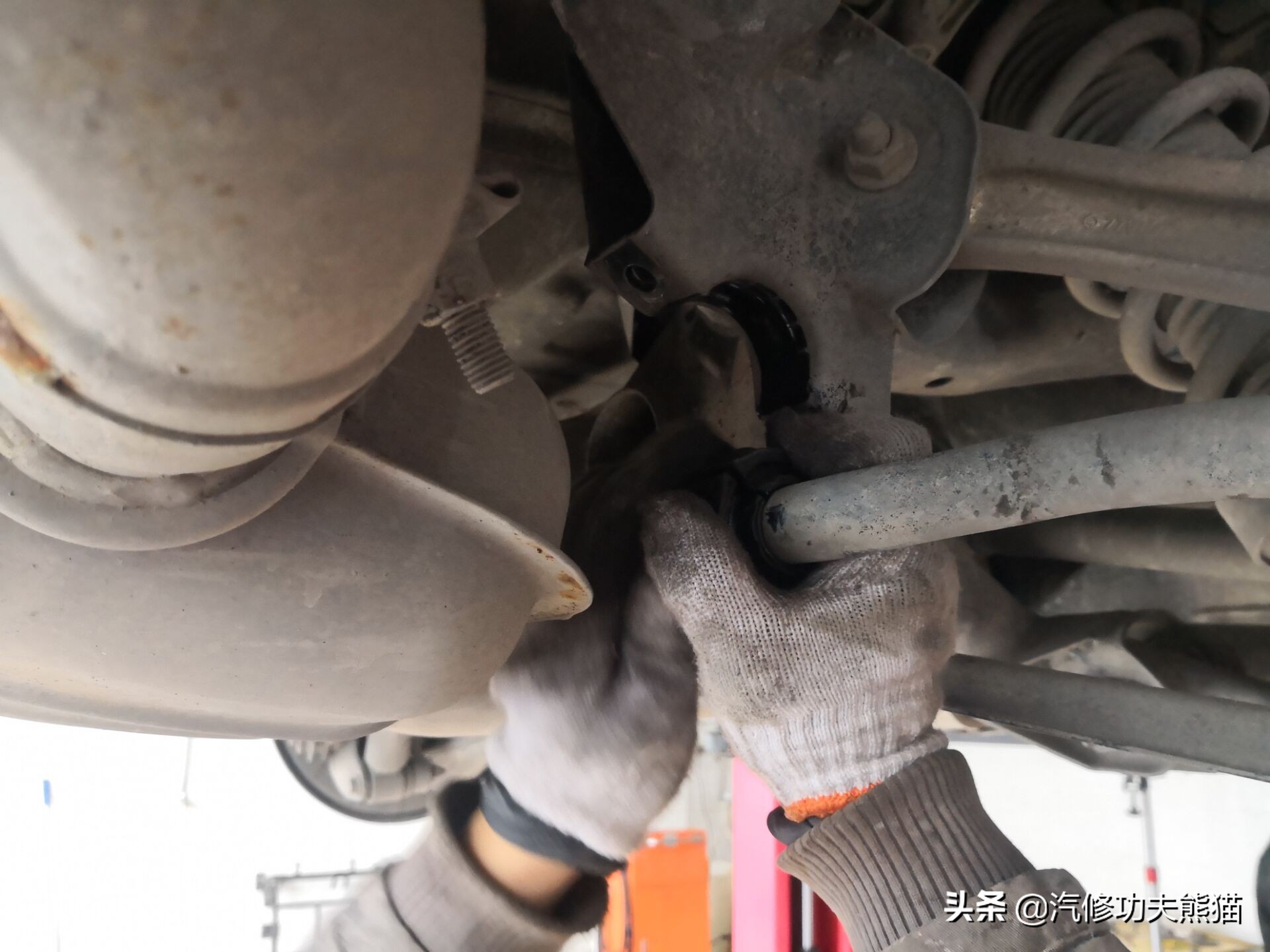 大众途锐急加速发动机故障灯点亮,大众新款途锐车子烧机油