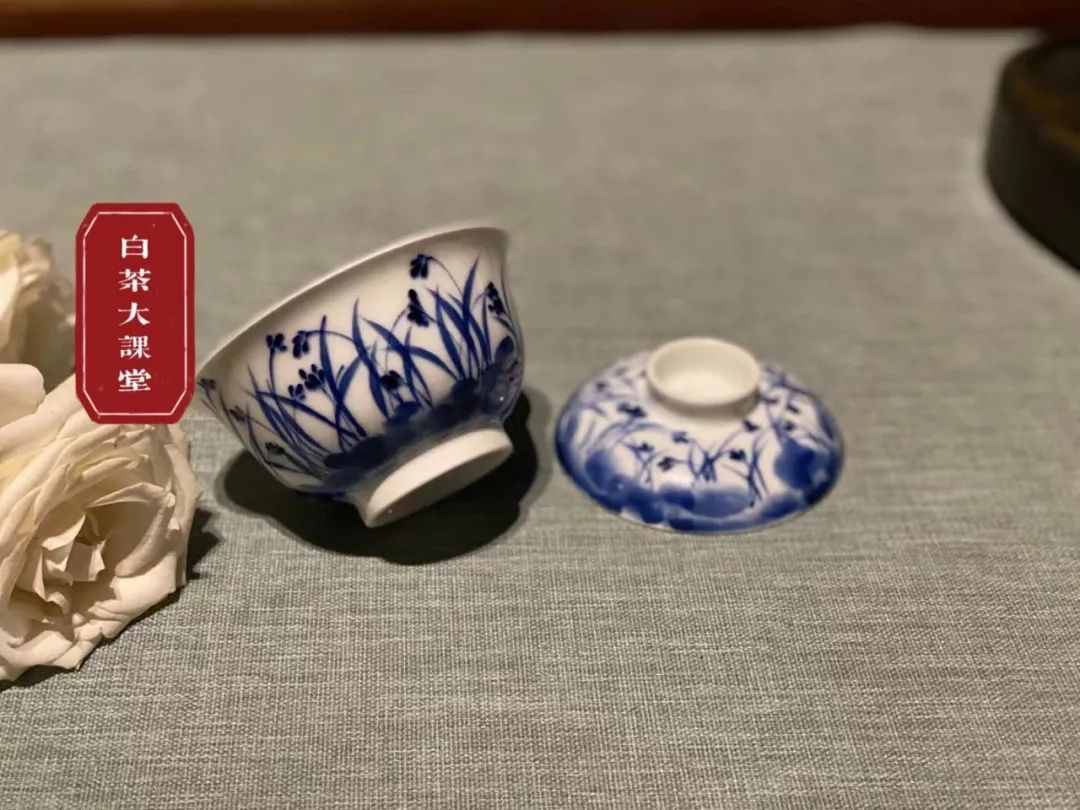 盖碗茶具的优缺点,陶盖碗适合什么茶具使用