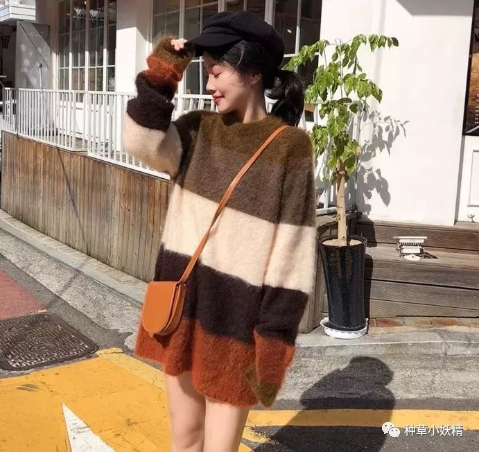 秋季必备软糯条纹毛衣超舒服,秋冬款必备毛衣视频