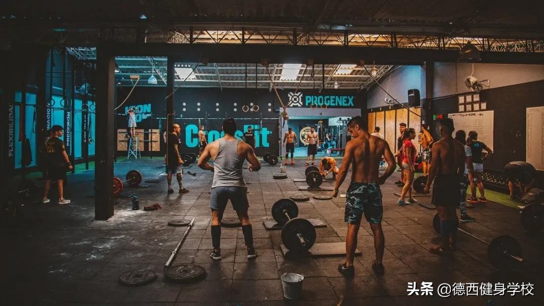 转行做健身行业,30岁保安转行做健身教练