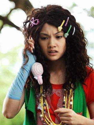 同样是烫羊毛卷，为何你烫就很显老？原因基本离不开这2点