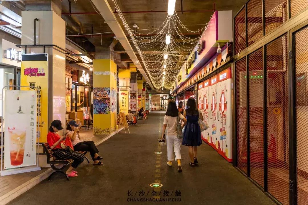 长沙最青春公交，串联6所大学的记忆