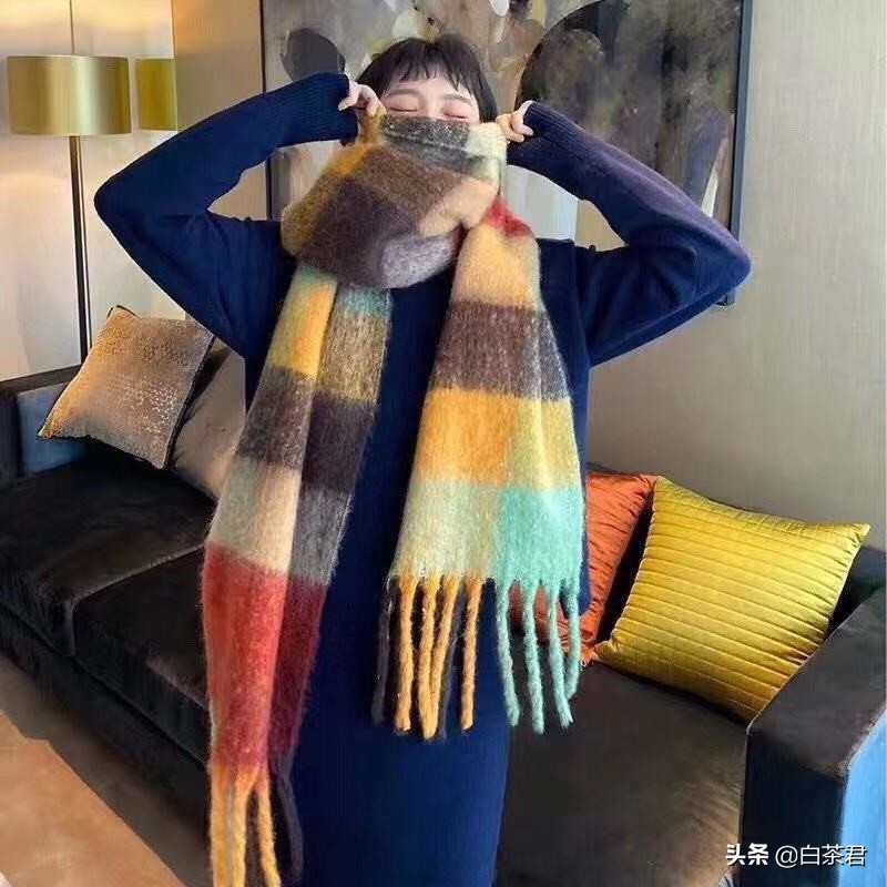 时尚秋冬爆款围巾,2021最流行的大牌围巾秋冬款