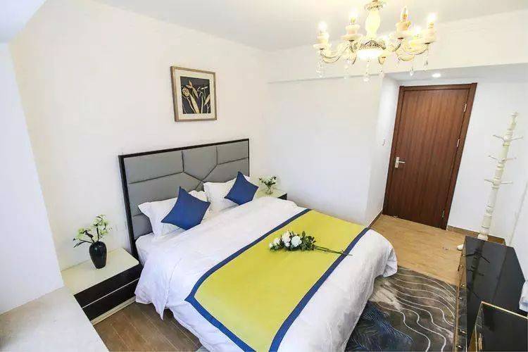 美的鹭湖99元3房一厅主题公寓,美的鹭湖附近公寓