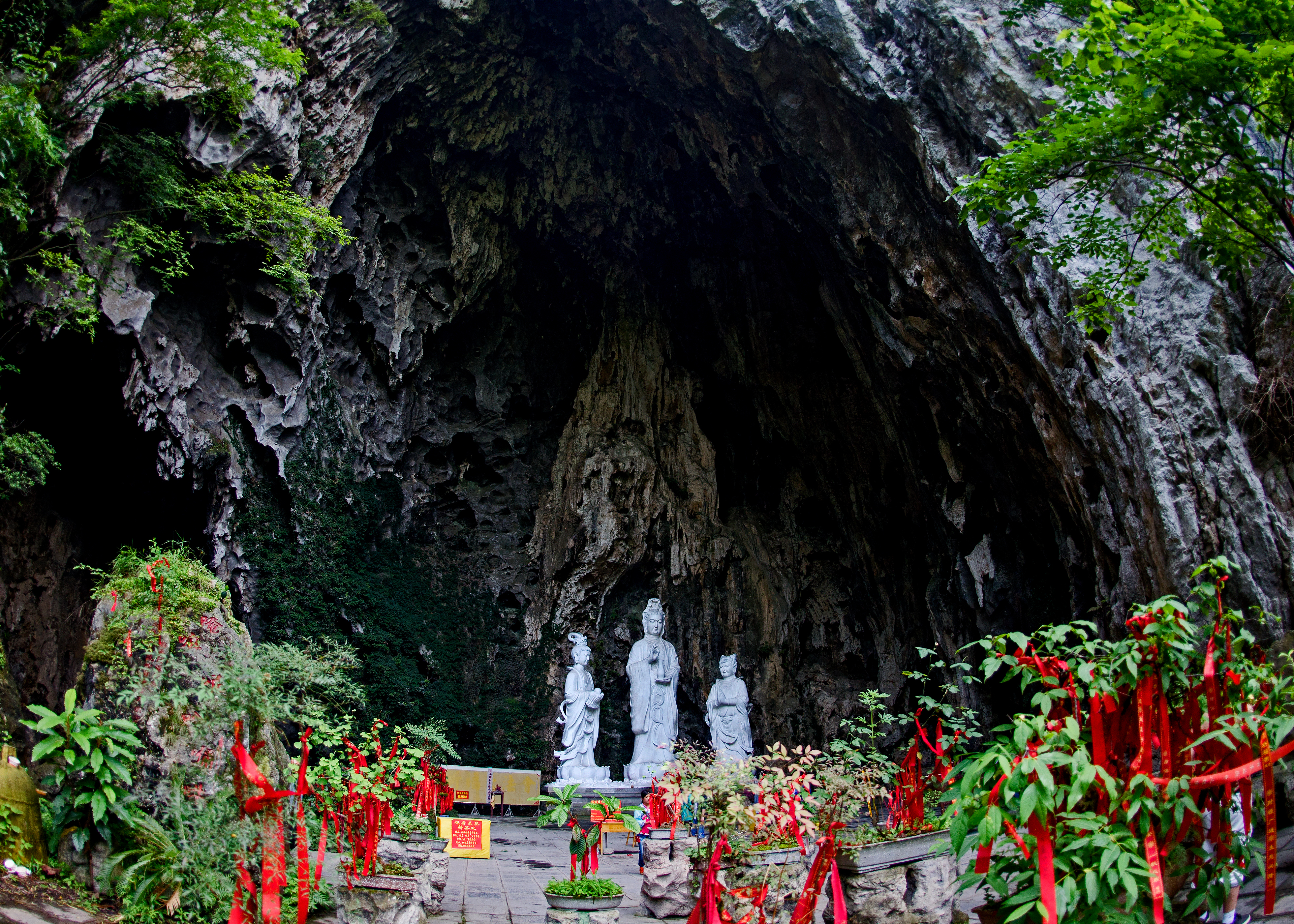 黄果树和龙宫两天一夜游攻略,黄果树瀑布龙宫旅游攻略
