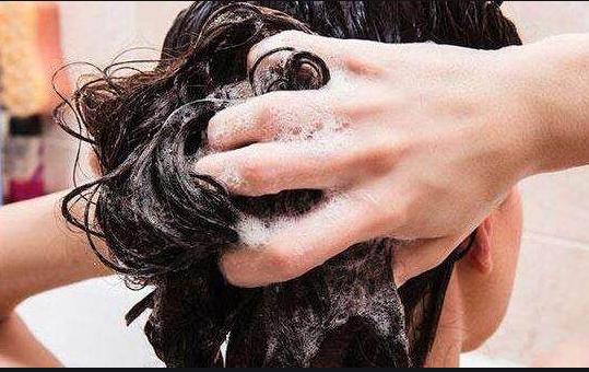 洗头发加碘伏去头屑,洗头发用姜片