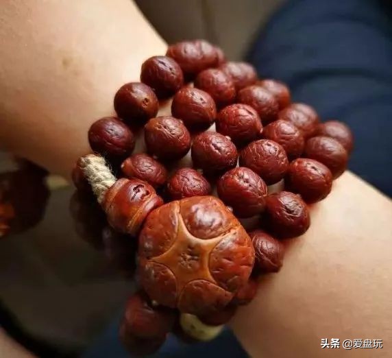 滴血莲花菩提子盘玩10年效果图,最简单菩提盘玩方法