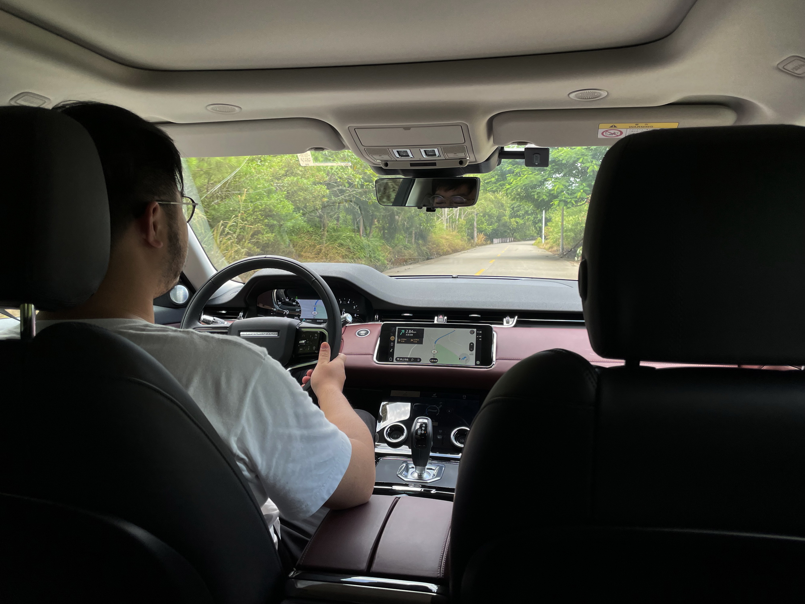 路虎揽胜极光l怎么样值得购买吗,2022路虎揽胜极光l值得买么