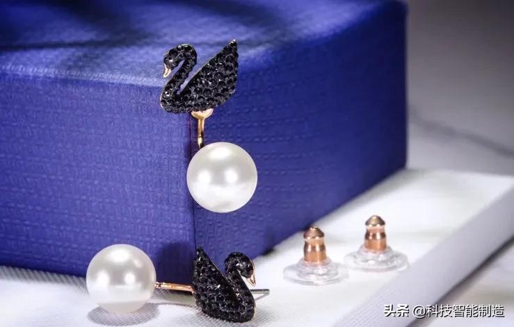 施华洛世奇125纪念款,施华洛世奇125纪念款天鹅意义