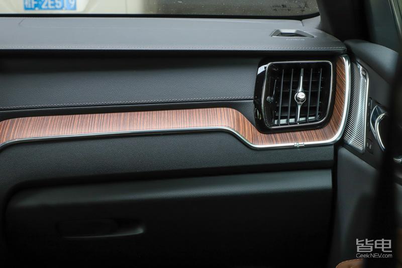 沃尔沃xc60插电混动2022年升级,沃尔沃xc60纯电值不值得买