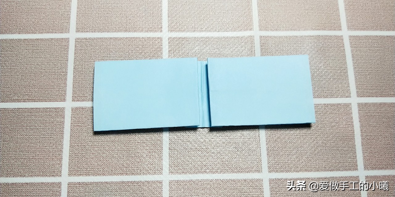 蝴蝶结折纸怎样贴在贺卡上好看,折纸简单又漂亮的蝴蝶结收纳盒