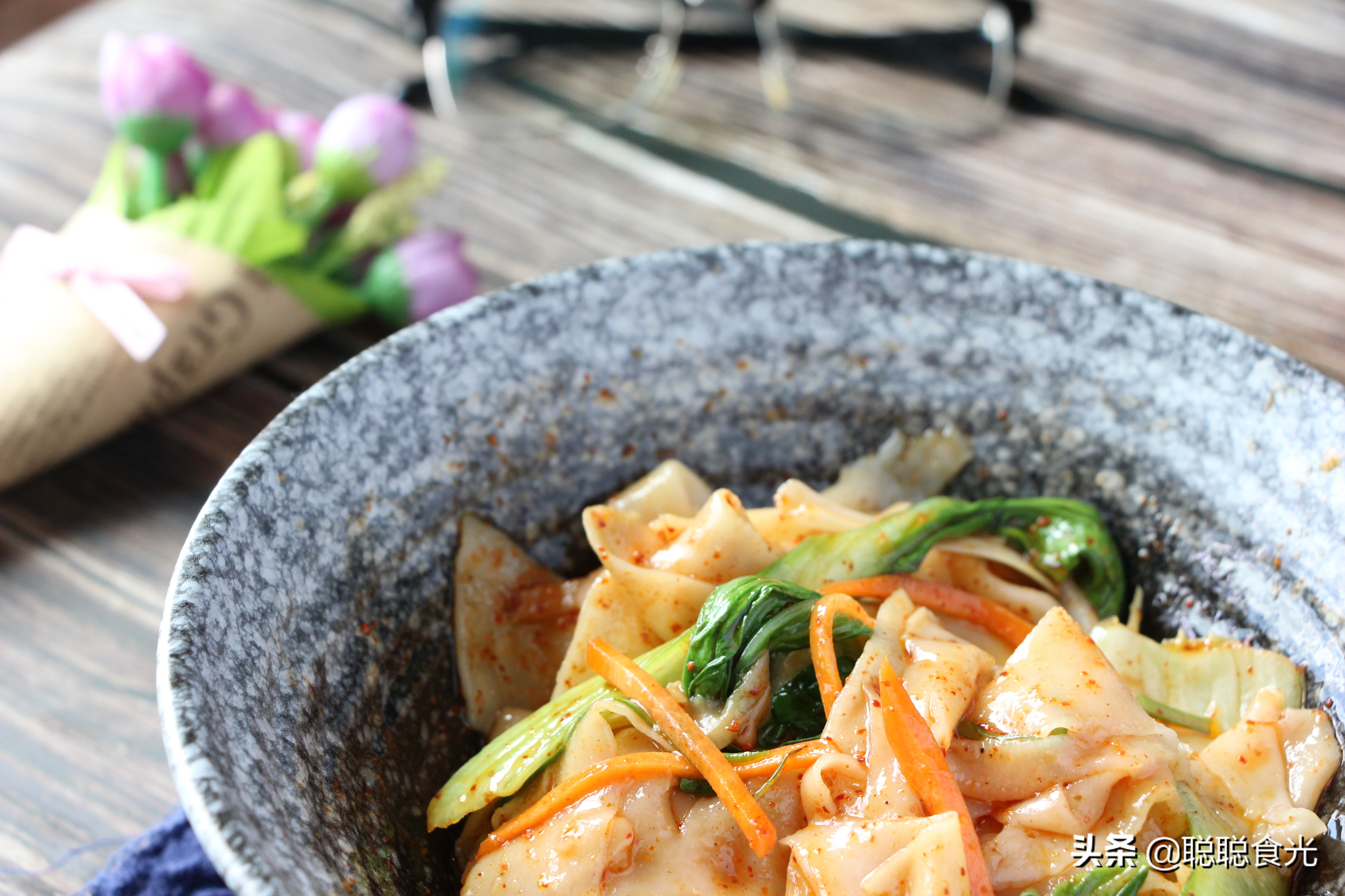 剩下的饺子皮不要再浪费了配音,剩下的饺子皮别浪费