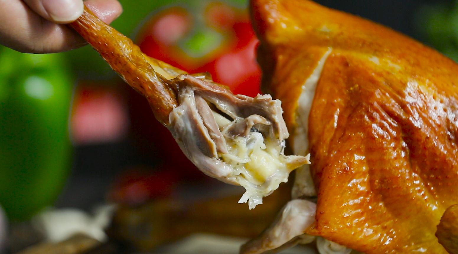 这才是真正的烤鸡做法简单还入味,烤鸡皮怎么红亮