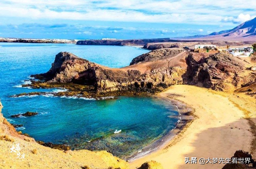 丢失尊严的火山,地下13米温度高达600℃,却被人当成火炉卖烧烤