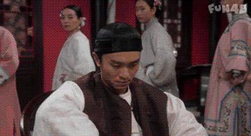 有人说：北湖除了住宅，啥也没有！欧亚说：我复工了