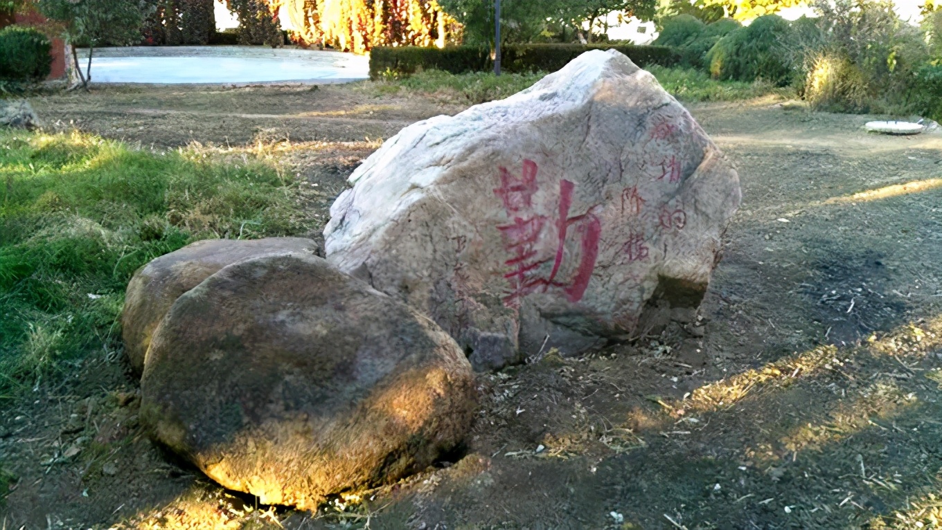 用爱托起明天的太阳—北票市桃园初级中学创建品牌学校纪实
