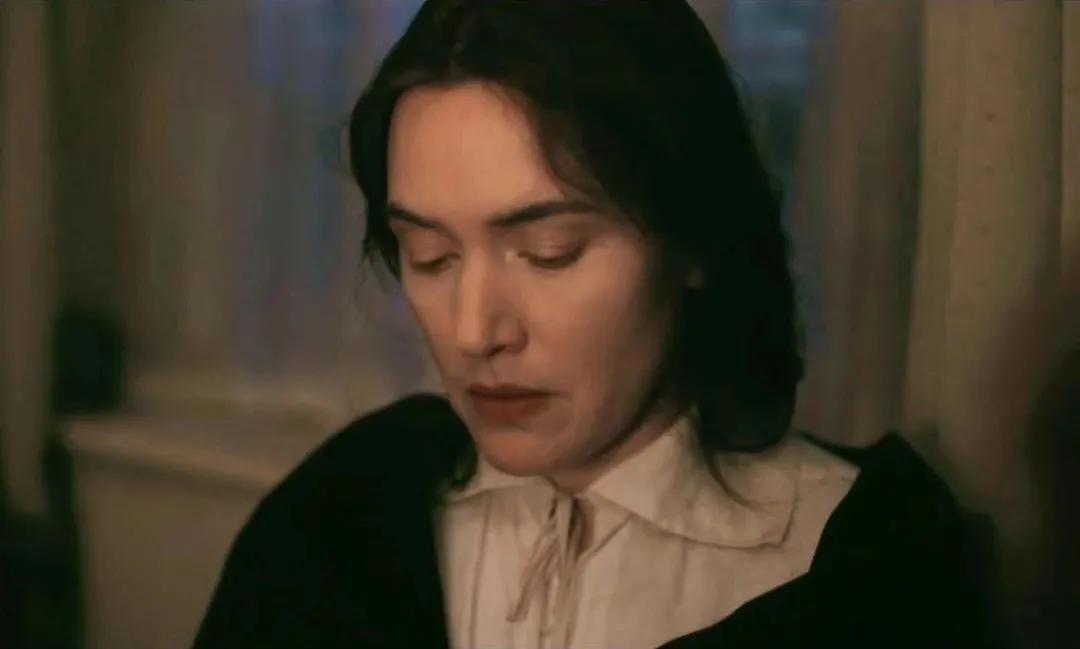 《菊石》的后劲：沉浸体验式的阅片过程，前所未有