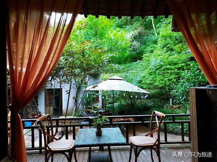 喝白酒的小姐姐古装,穿汉服喝白酒小姐姐