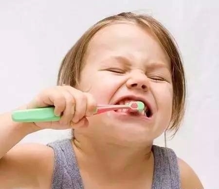 氟在牙齿内的存在形式,氟是好还是不好