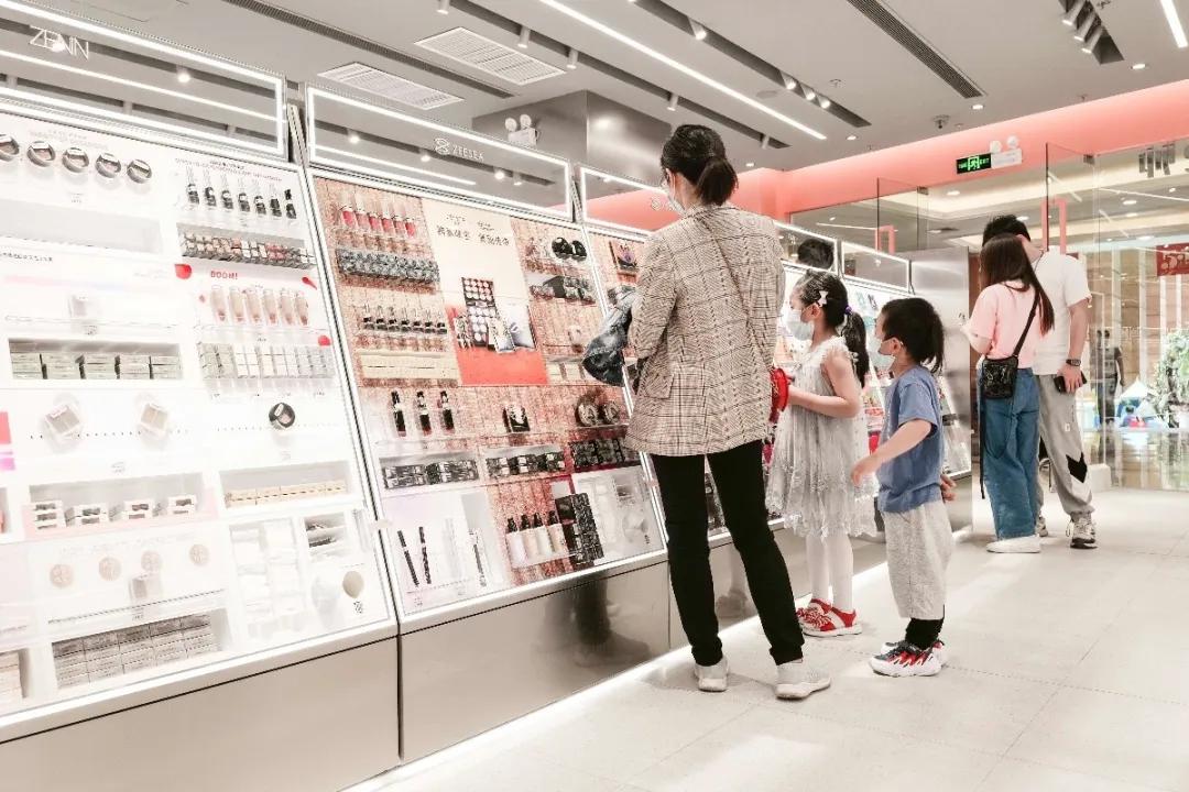 彩妆大牌秒杀,彩妆化妆品套装全套直播秒杀