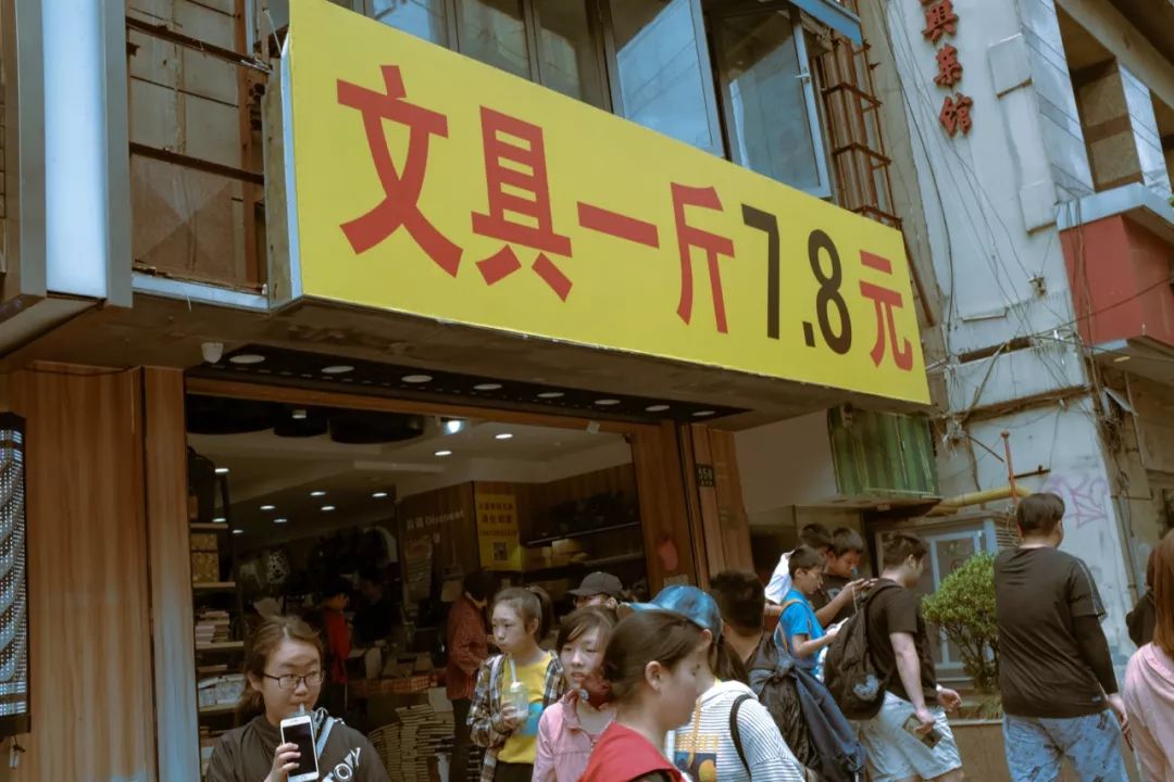 我和男朋友一起上班,我和男朋友在同一家公司实习