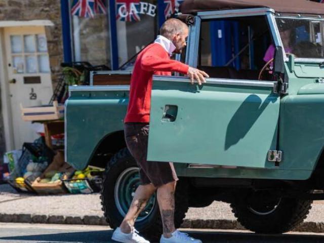 一代巨星贝克汉姆,贝克汉姆当年为什么是光头