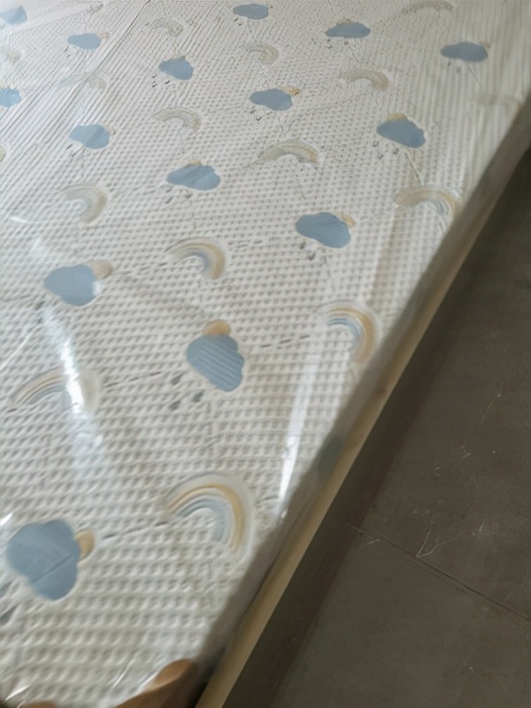 苏老伯纤维床垫,乳胶床垫泰国原装进口85d